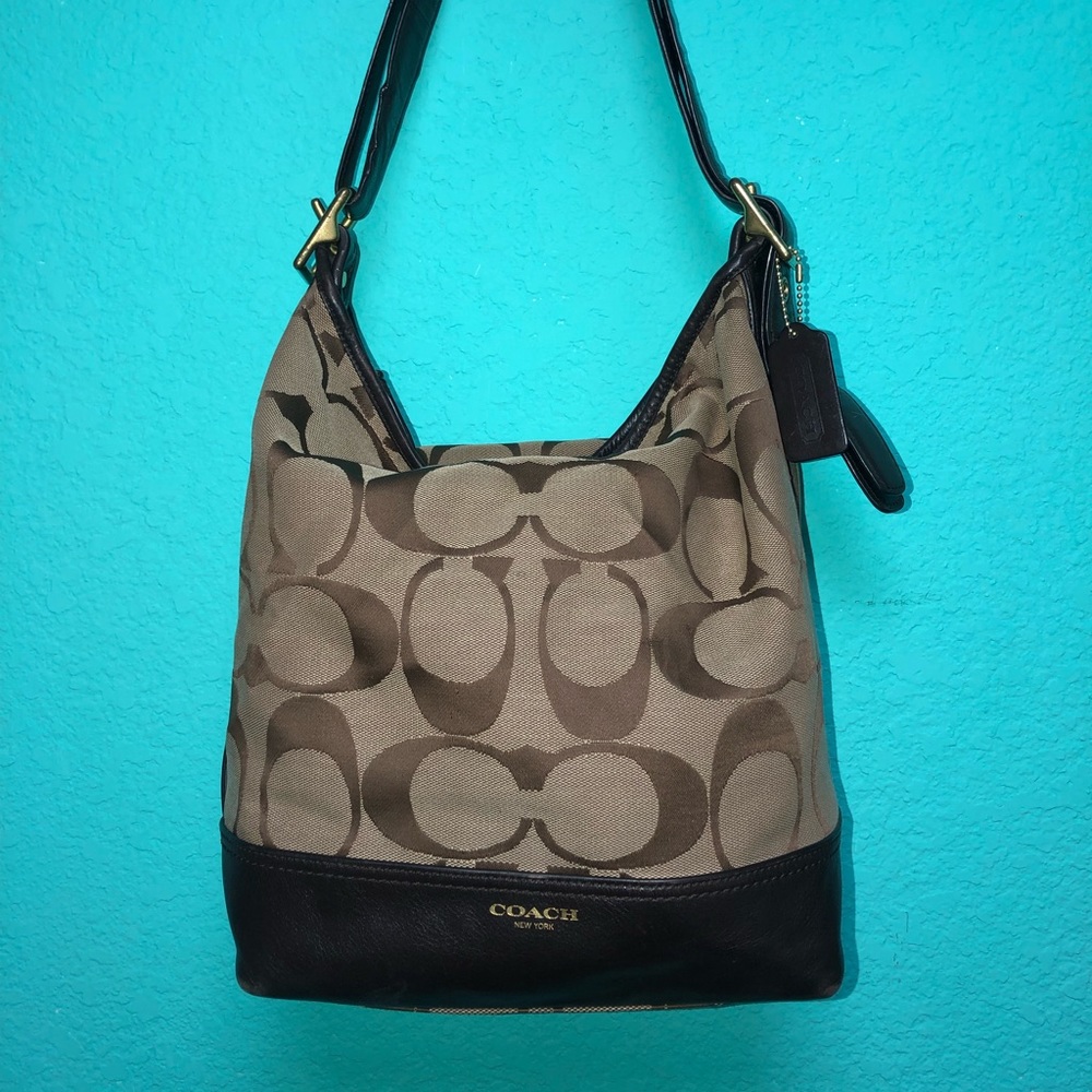 Authentic Coach Signature
